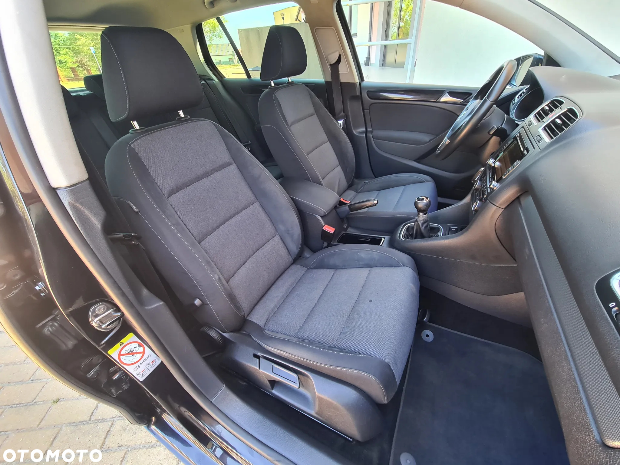 Volkswagen Golf VI 2.0 TDI Highline - 29