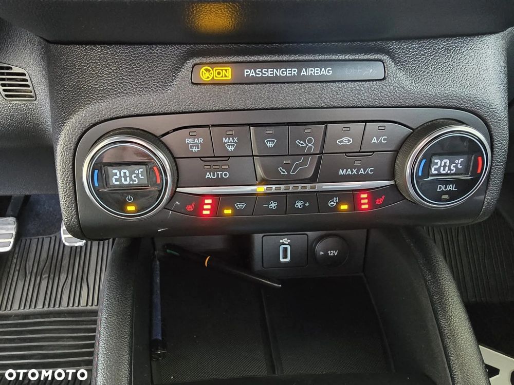 Ford Focus 1.5 EcoBlue SCR ST-Line - 29