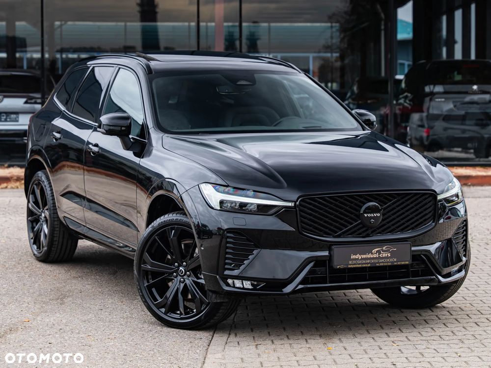 Volvo XC 60 B5 B AWD Plus Dark - 4