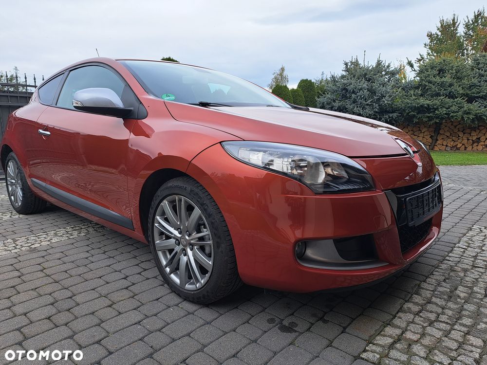 Renault Megane 2011 photo 2