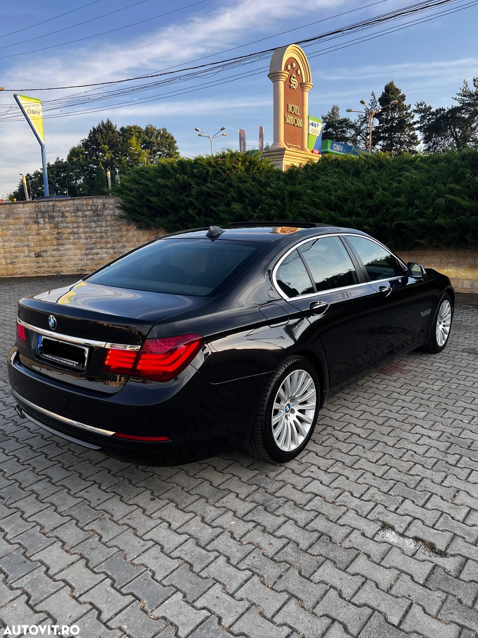 BMW Seria 7 730d - 24