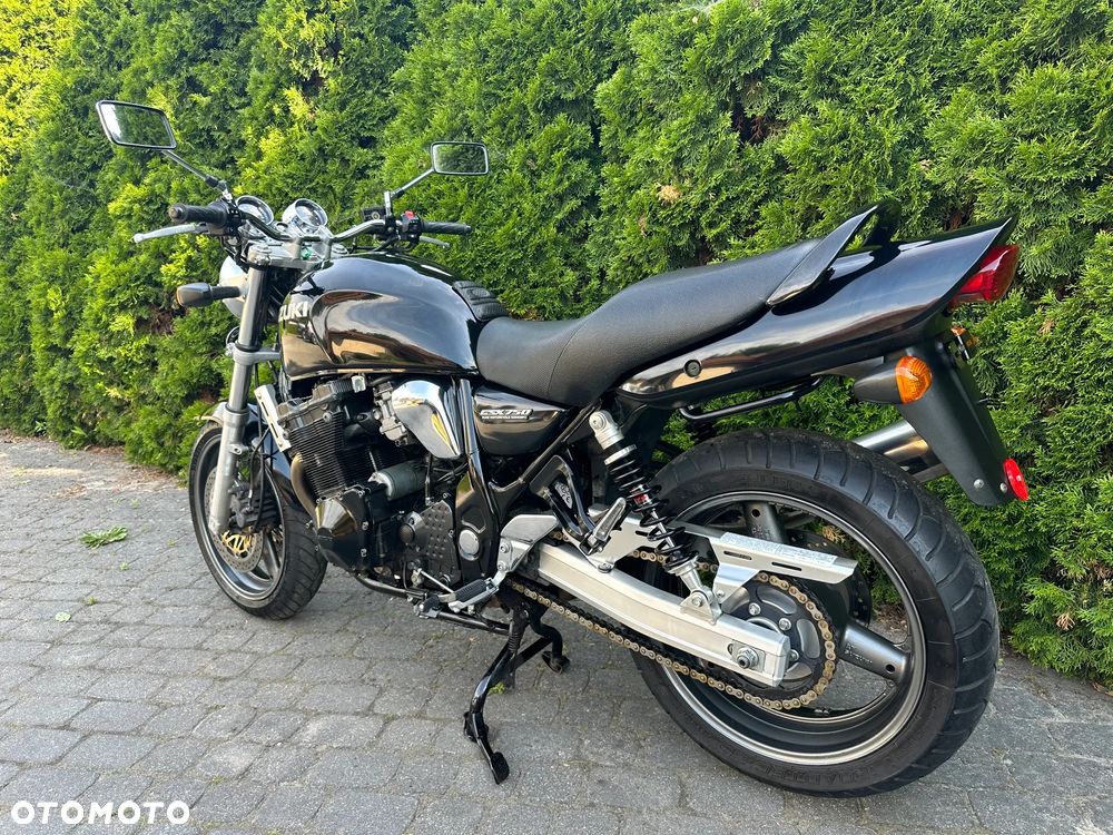 Suzuki GSX - 3
