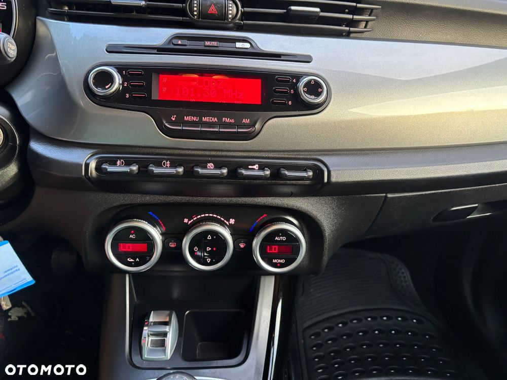 Alfa Romeo Giulietta 1.4 TB 16V Super - 15