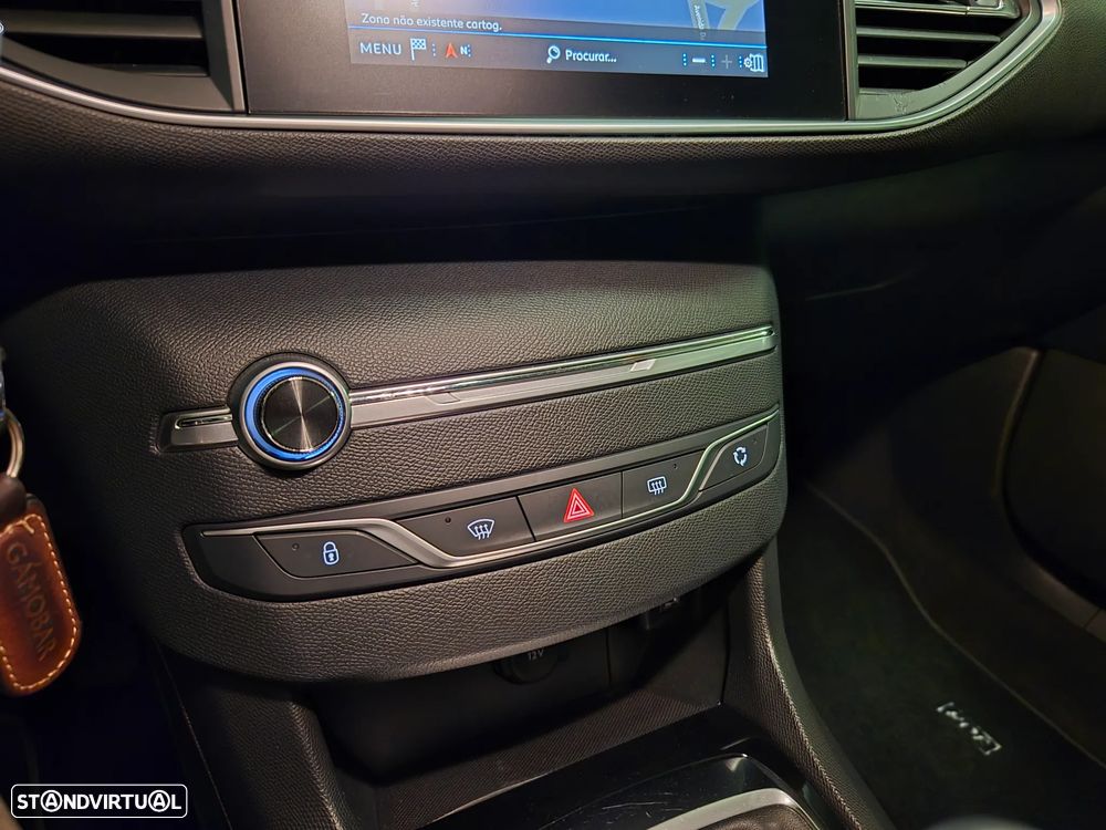 Peugeot 308 SW 1.5 BlueHDi Style - 20