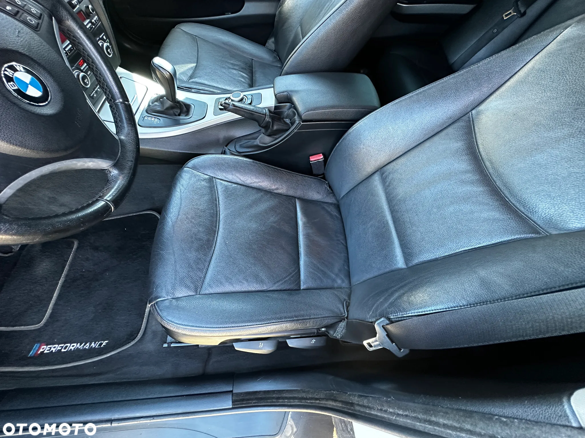BMW Seria 3 320d DPF Touring - 25