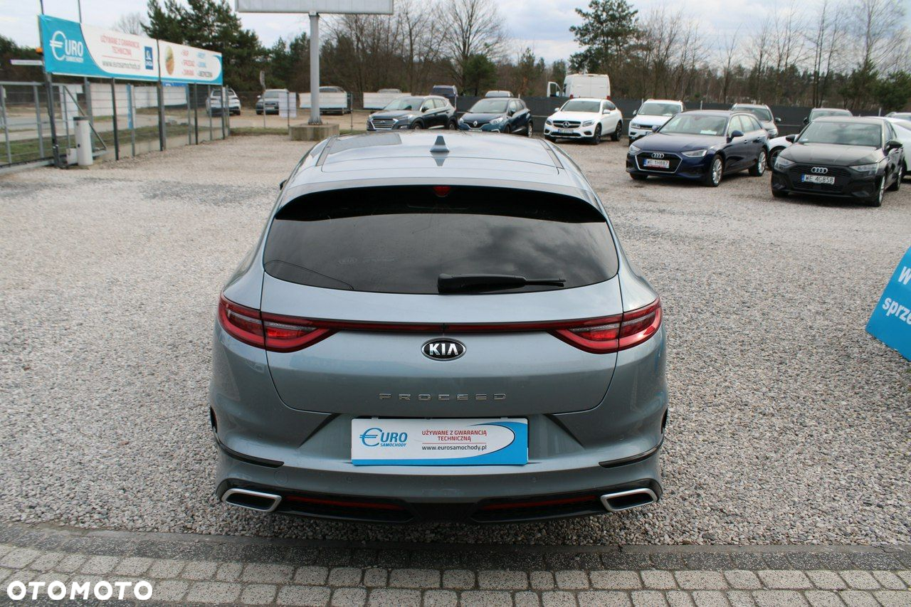 Kia ProCeed - 7