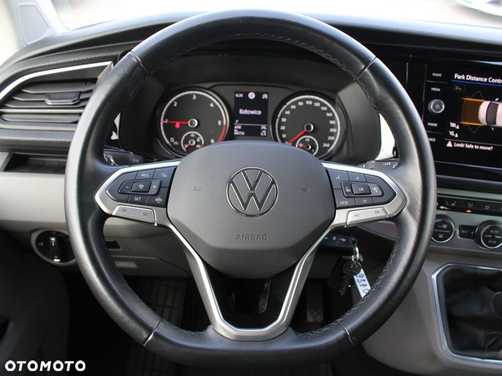 Volkswagen Caravelle - 20