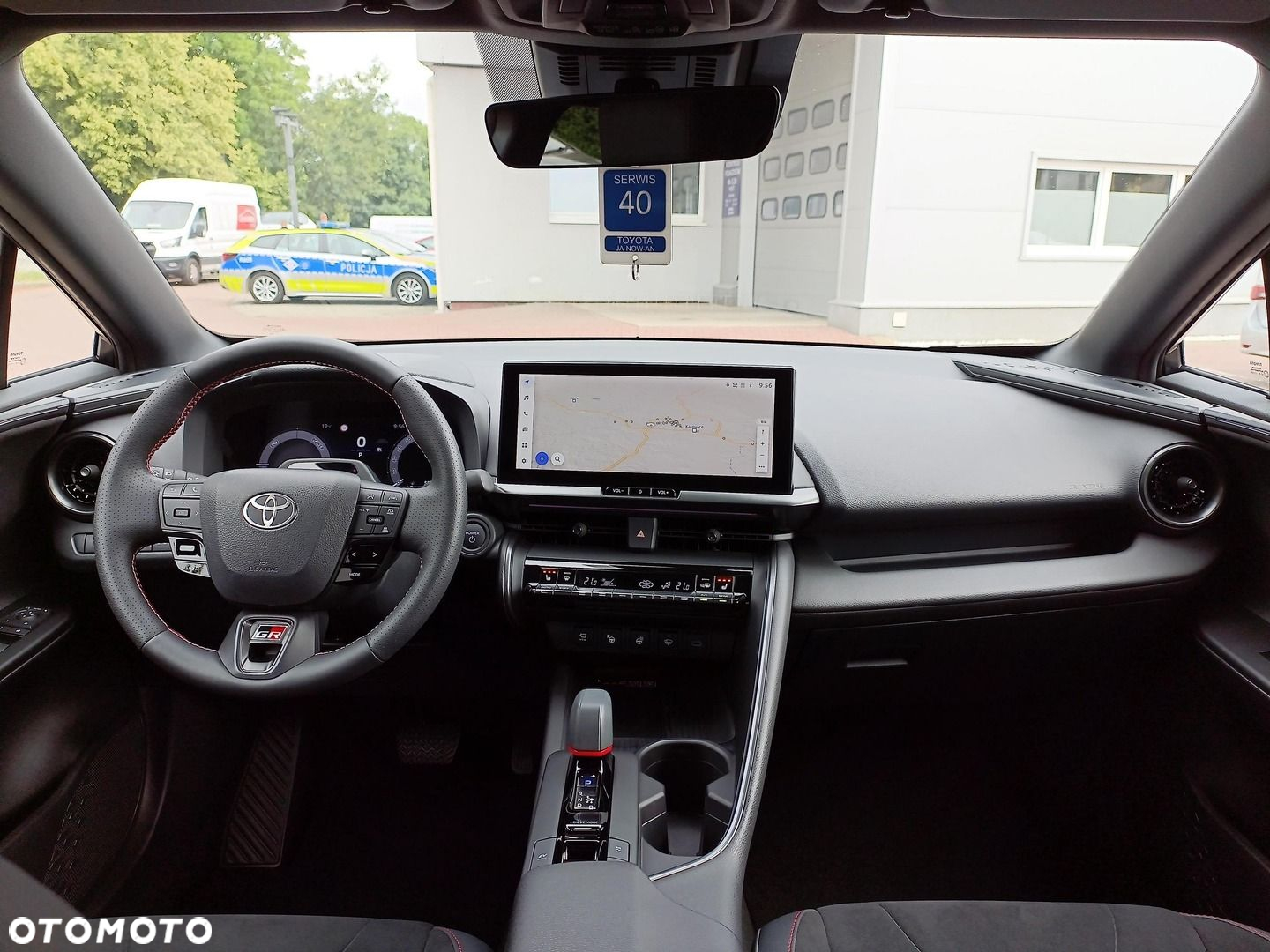 Toyota C-HR - 11