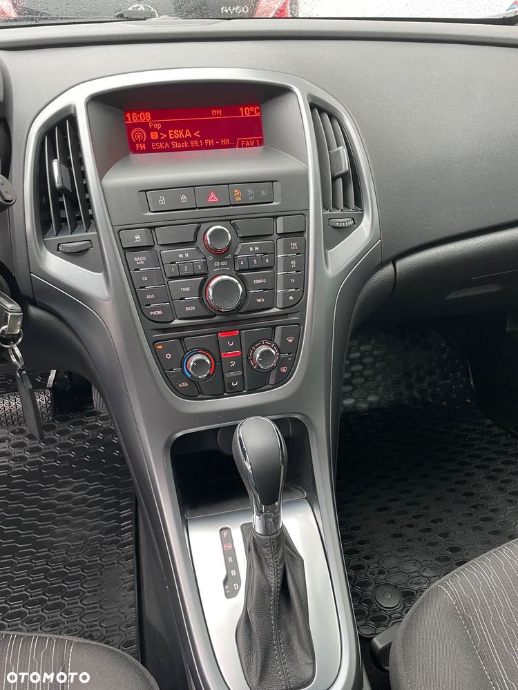 Opel Astra 1.6 Sport EU6 - 13