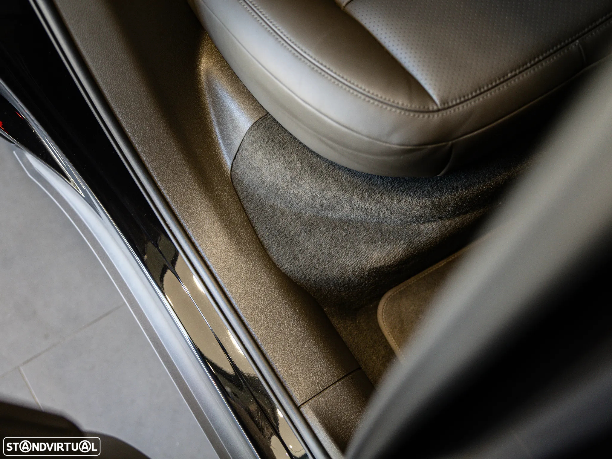 Porsche Macan Standard - 43