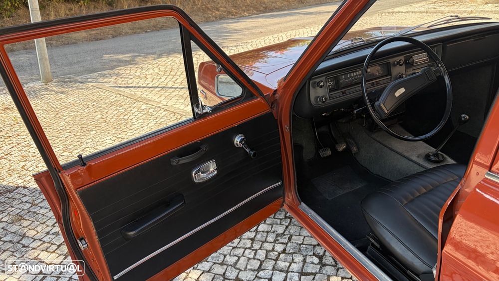 Datsun 1200 - 6