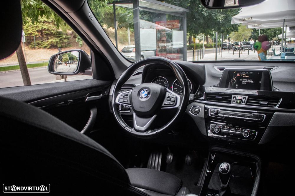 BMW X1 16 d sDrive Line Sport - 31