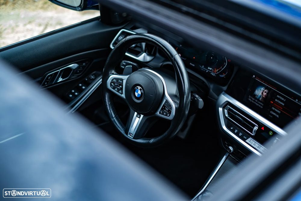 BMW 330 i Pack M Shadow Auto - 32