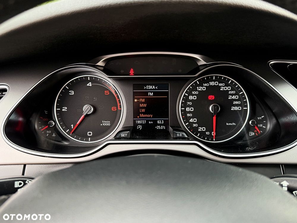 Audi A4 Avant 2.0 TDI 116g DPF Attraction - 31