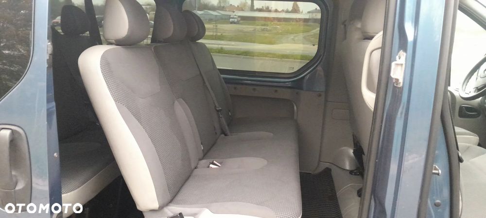 Opel Vivaro L2H1 2.9t Essentia - 15