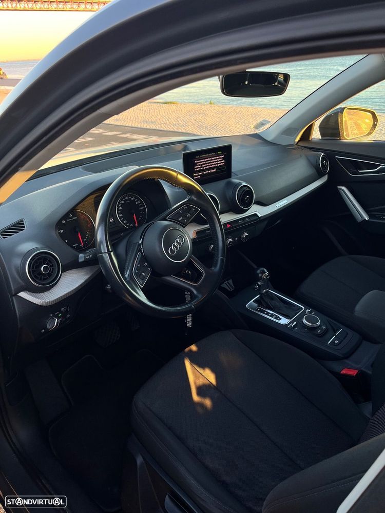 Audi Q2 30 TDI Sport S tronic - 4