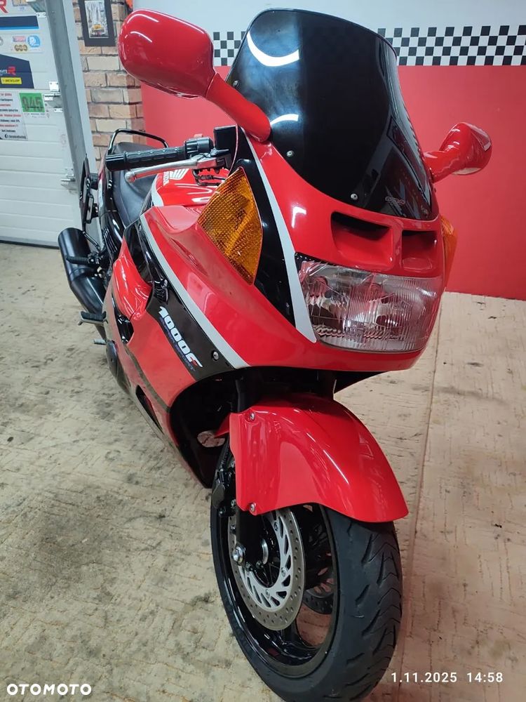 Honda CBR - 7