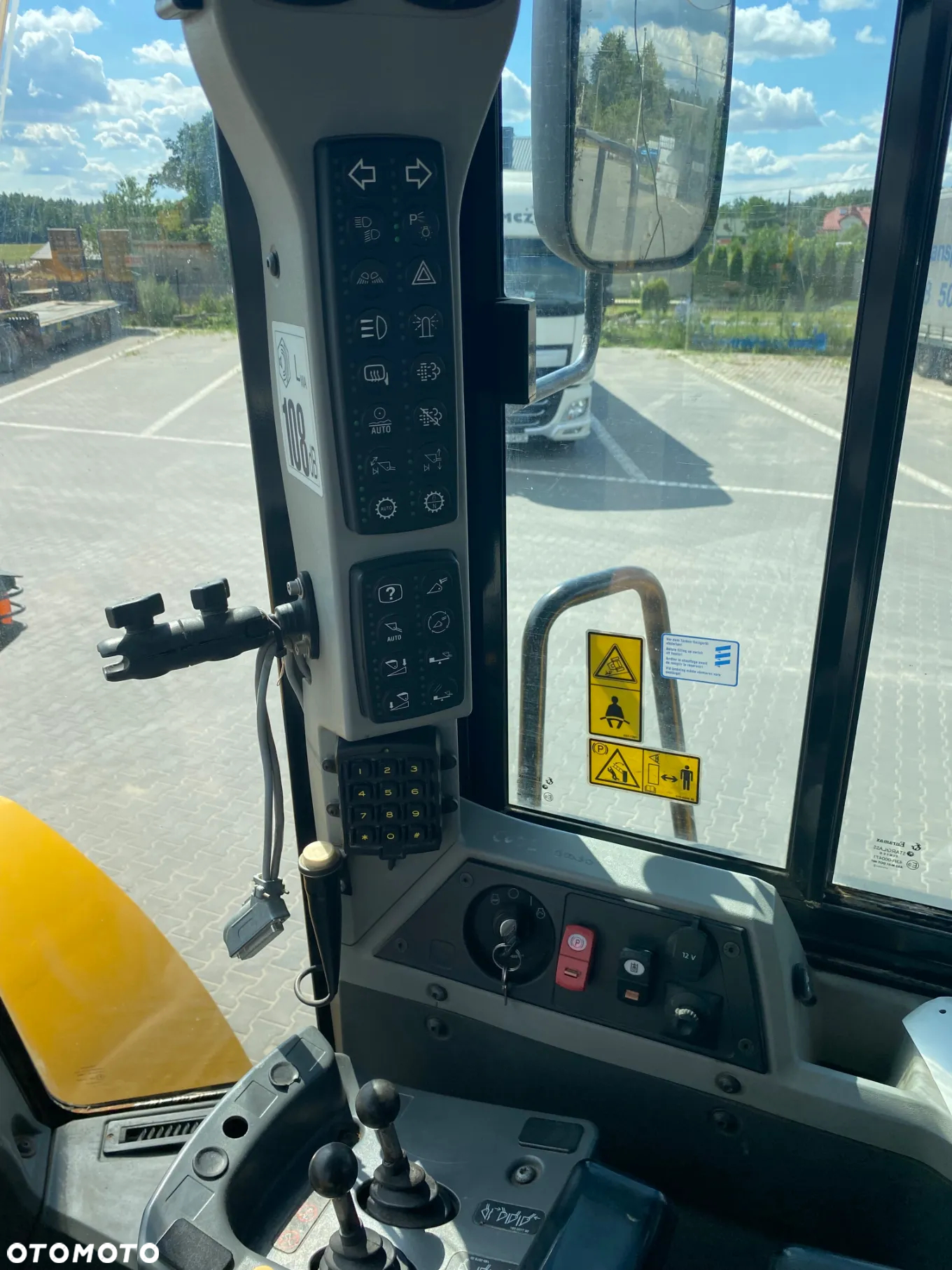 Caterpillar 972K - 11