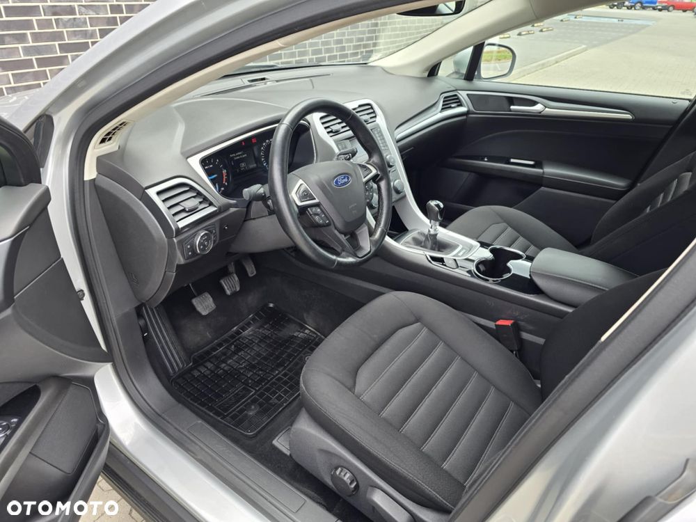 Ford Mondeo 2.0 TDCi Ambiente - 18