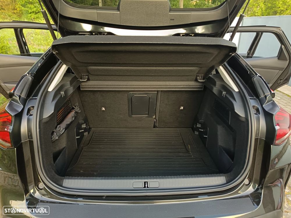 Citroën C4 PureTech 130 Stop&Start SHINE - 24