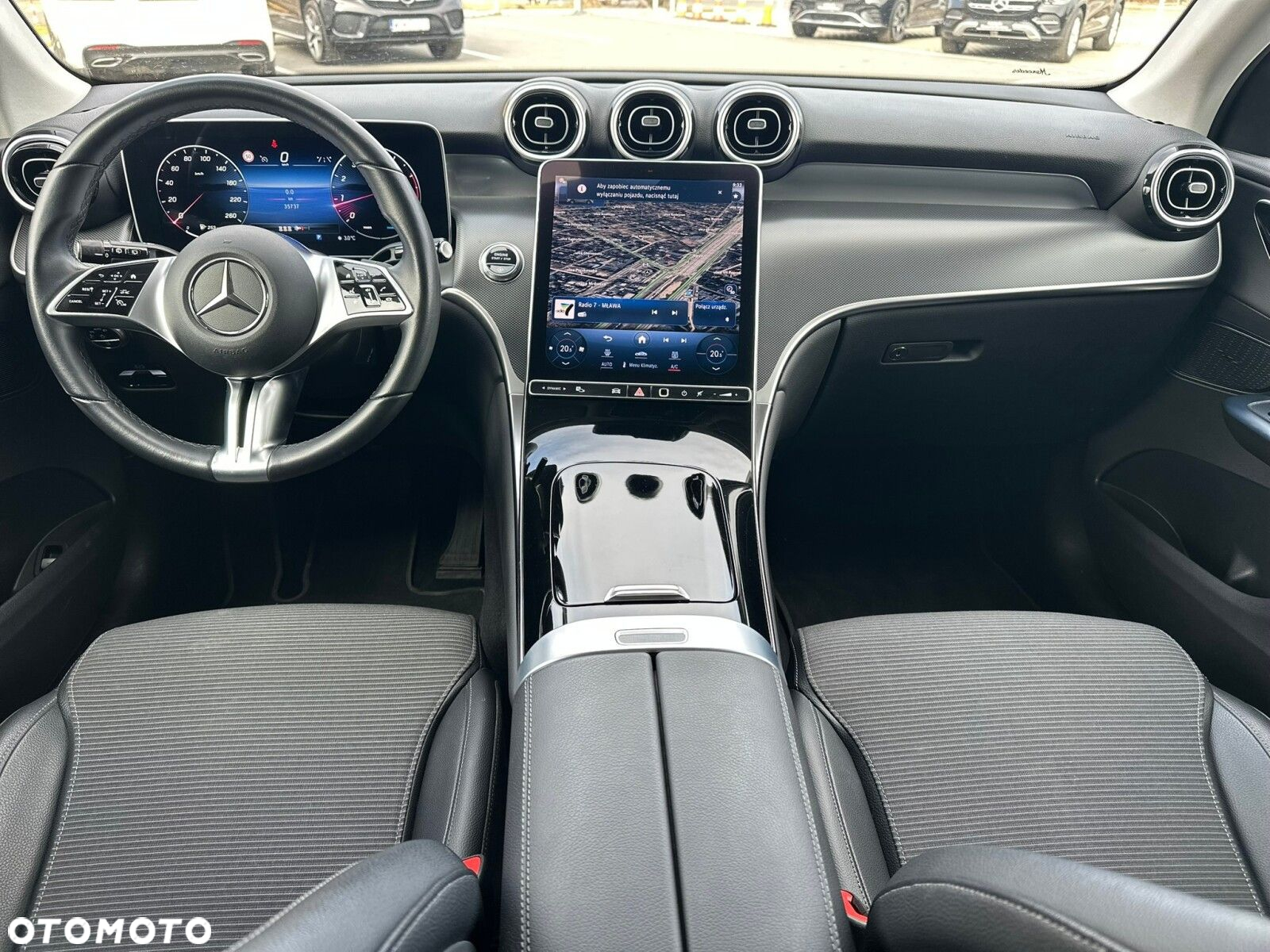 Mercedes-Benz GLC - 9