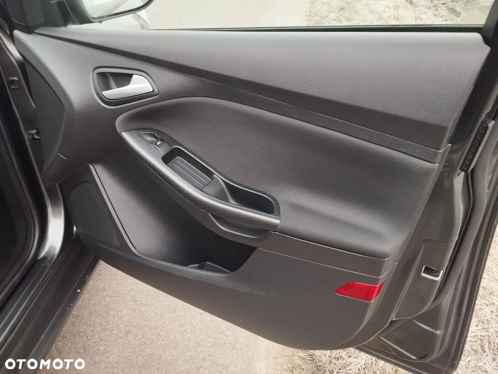 Ford Focus 1.0 EcoBoost Trend ASS - 24