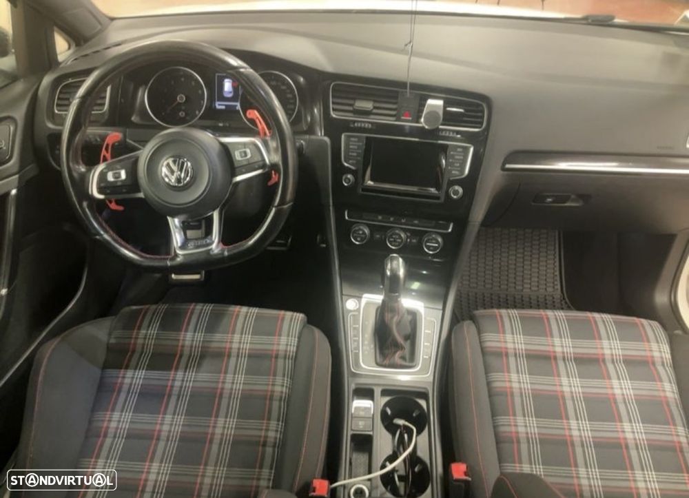 VW Golf 2.0 TSi GTi DSG Performance - 6