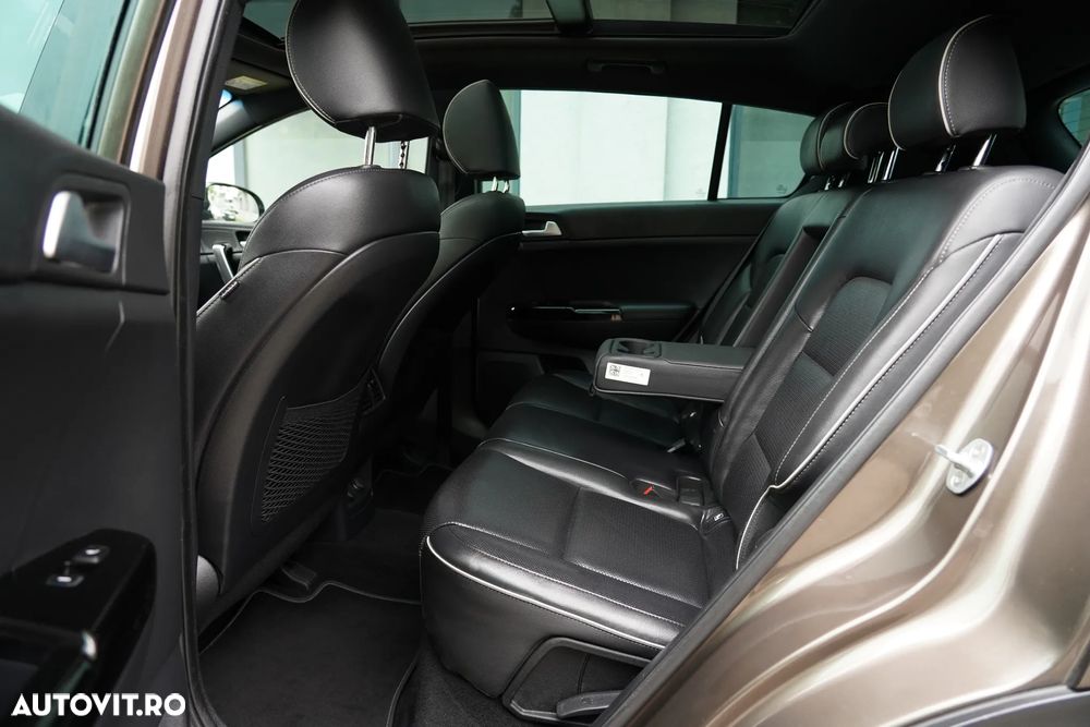 Kia Sportage 2,0 CRDI AWD Aut. GT Line - 7