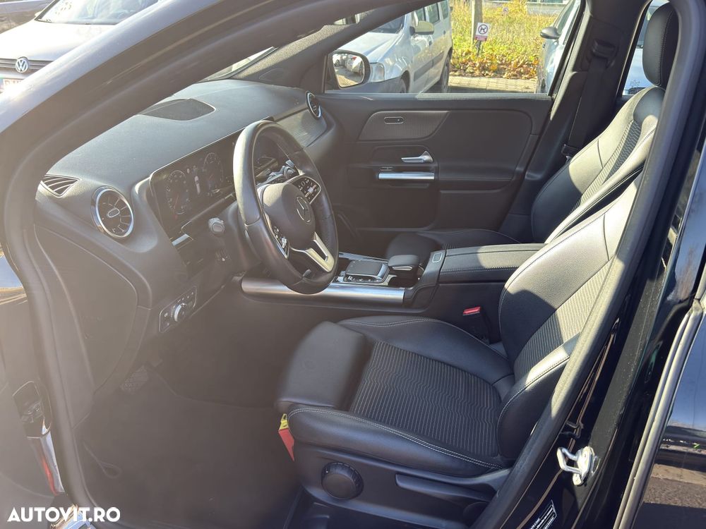 Mercedes-Benz GLA - 7