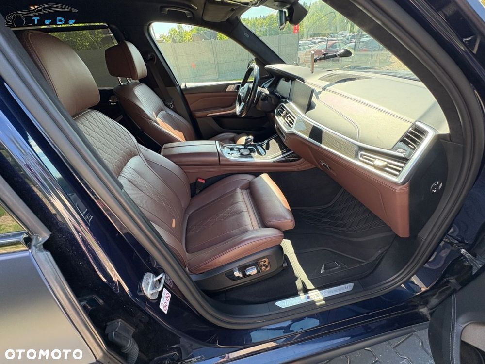 BMW X7 - 29