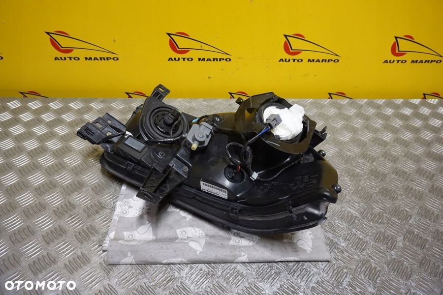 INFINITI QX56 QX80 2004 - REFLEKTOR LAMPA XENON LEWA USA - 10