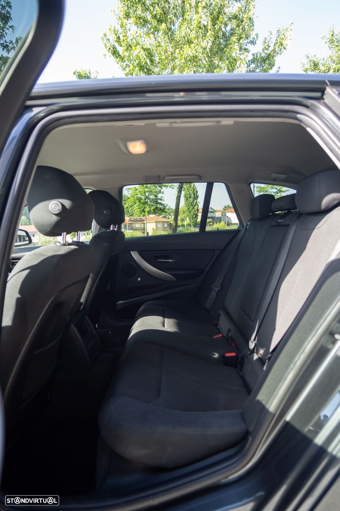 BMW 320 d xDrive Auto - 12