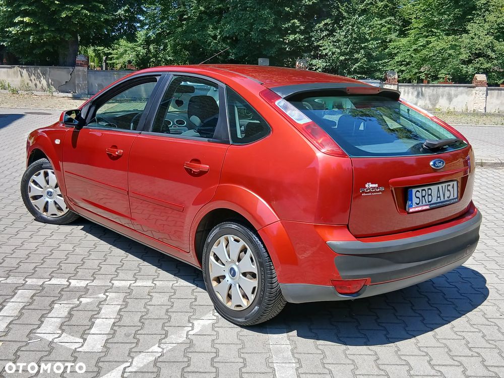 Ford Focus 1.6 Ambiente - 24