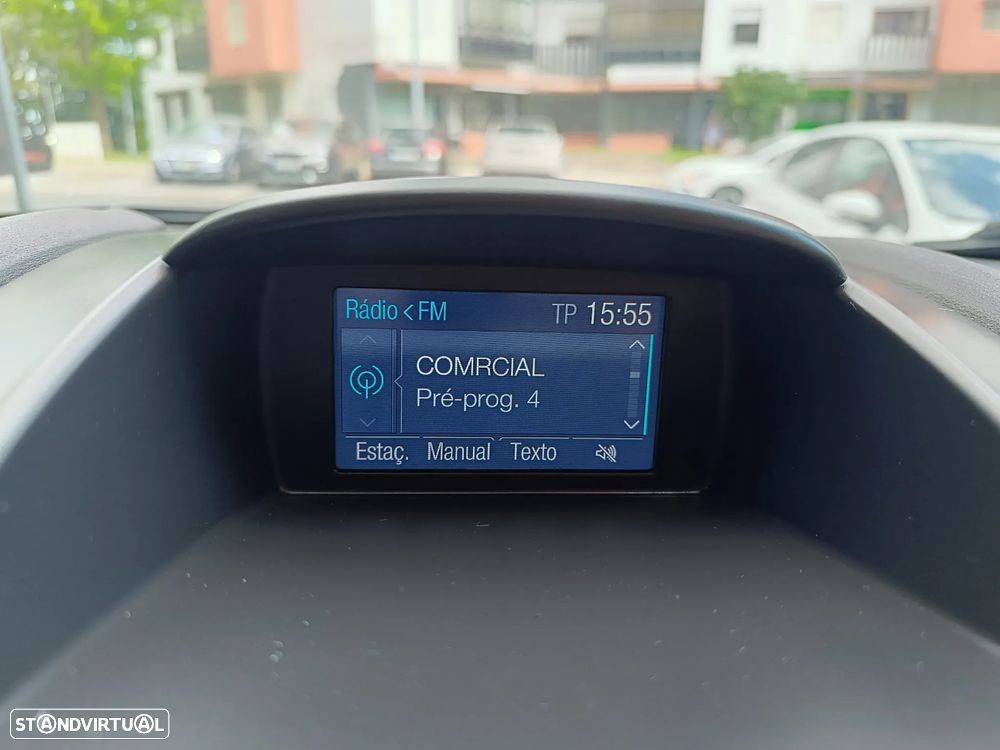 Ford Fiesta 1.5 TDCi Titanium - 37