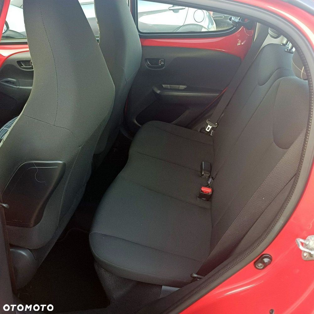 Peugeot 108 - 8