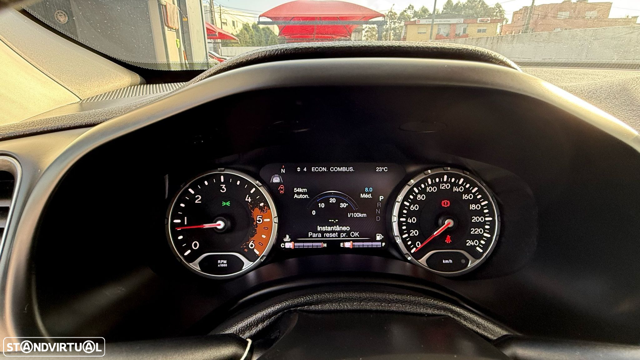 Jeep Renegade 1.6 MJD Limited DCT - 31