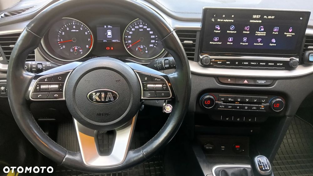 Kia Ceed 1.4 T-GDI L Business Line - 19