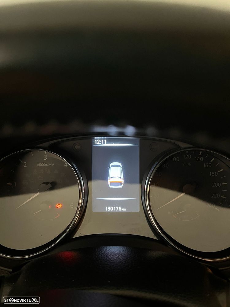 Nissan Qashqai 1.5 dCi N-Connecta - 10