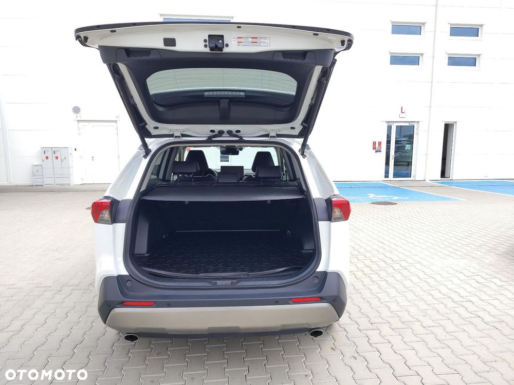 Toyota RAV4 - 11