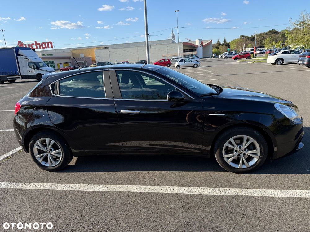 Alfa Romeo Giulietta 1.6 JTDM Distinctive - 2