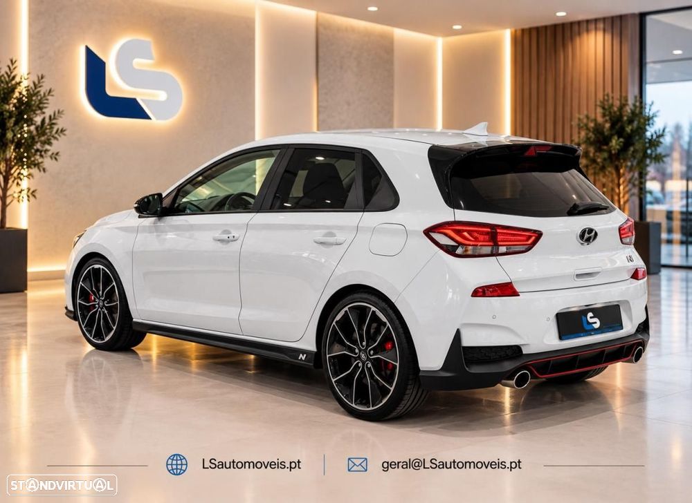 Hyundai i30 N 2.0 T-GDi Performance Pack - 2