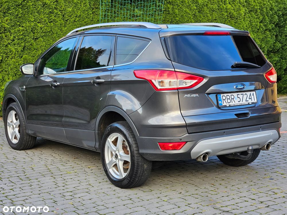 Ford Kuga 2.0 TDCi 2x4 Titanium - 3