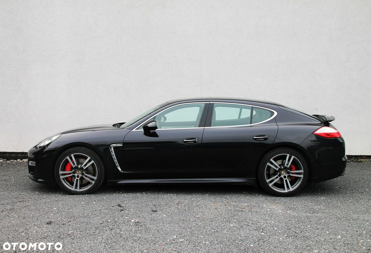 Porsche Panamera Turbo PDK - 5