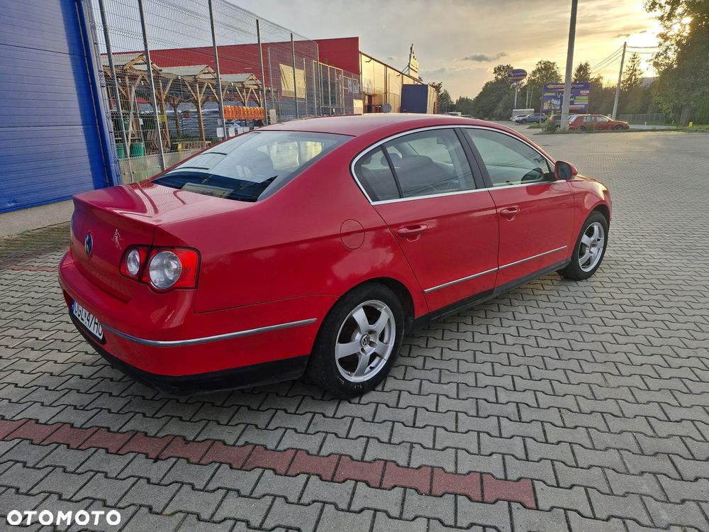 Volkswagen Passat 2.0 TDI Sportline - 2