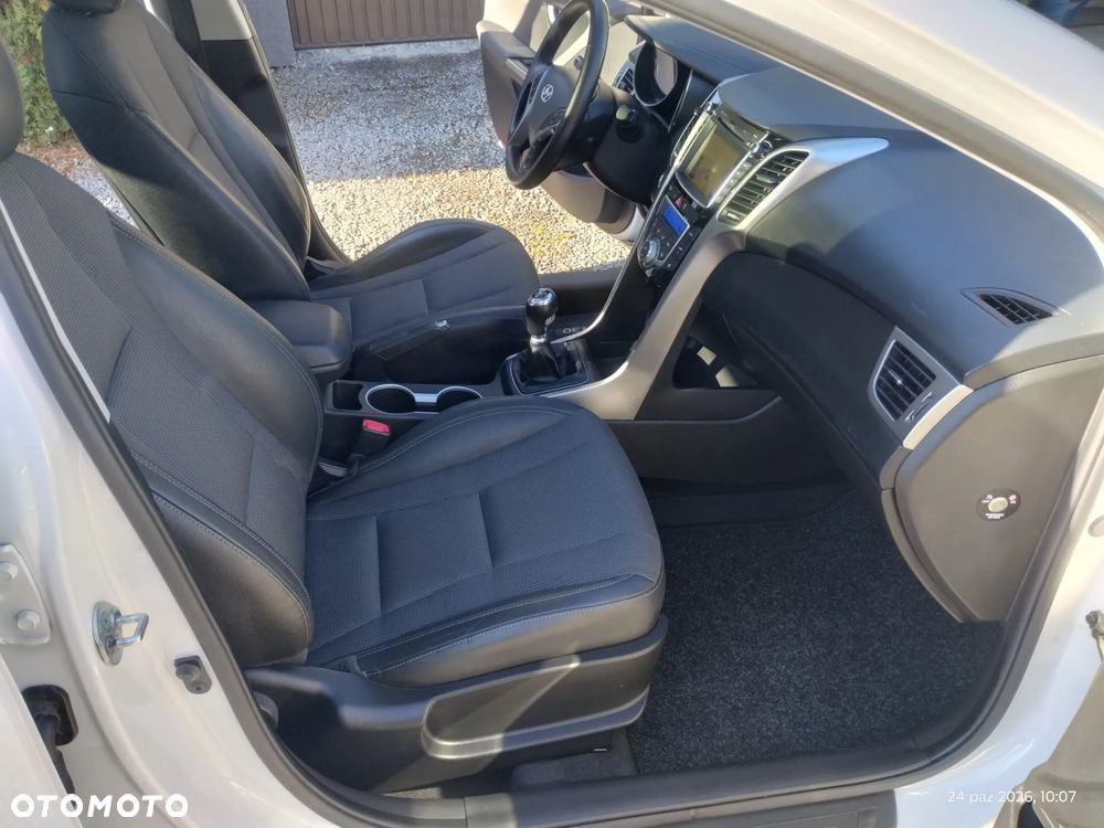 Hyundai i30 - 30