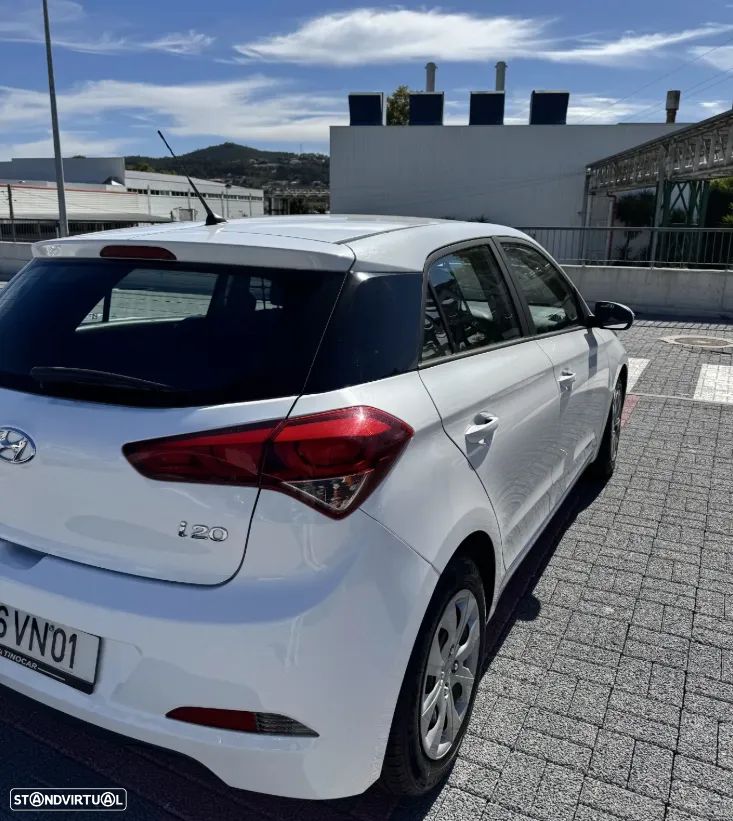 Hyundai i20 / 1.1 CRDi Access Plus - 6