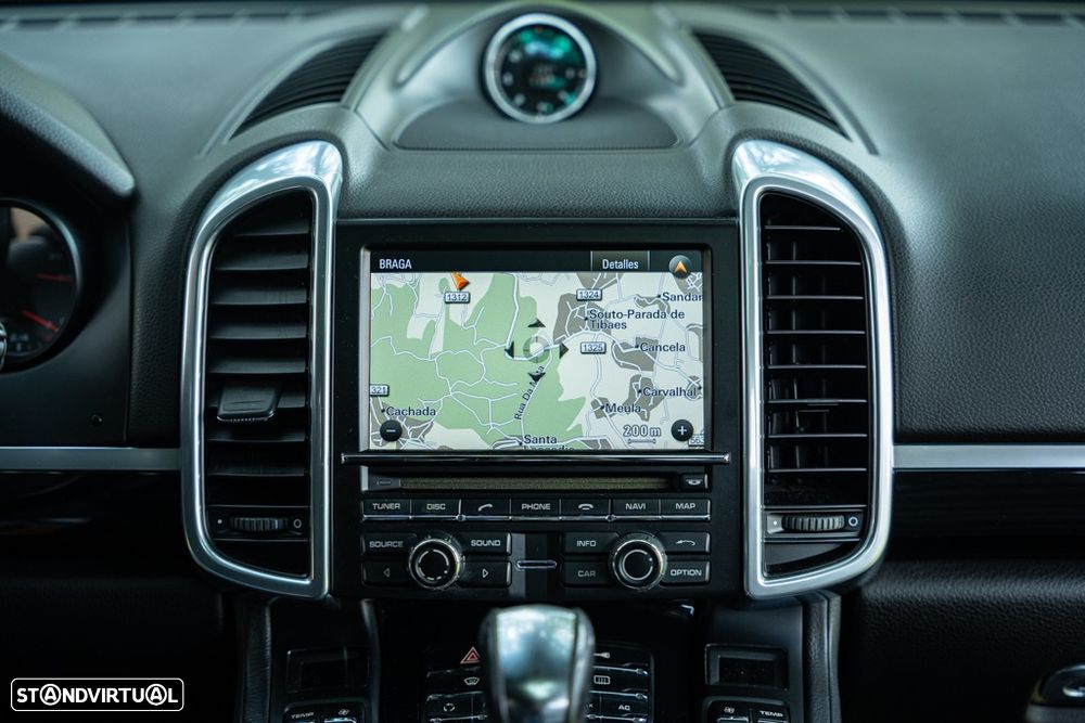 Porsche Cayenne 3.0 V6 - 12