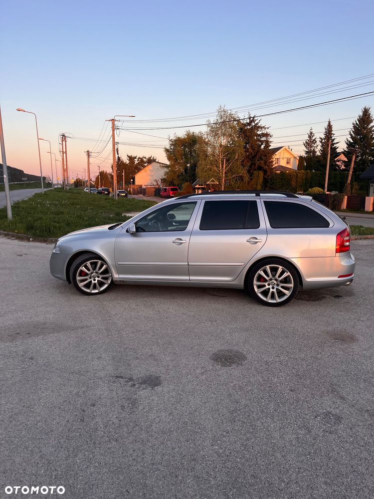Skoda Octavia 2.0 TDI DPF RS - 6