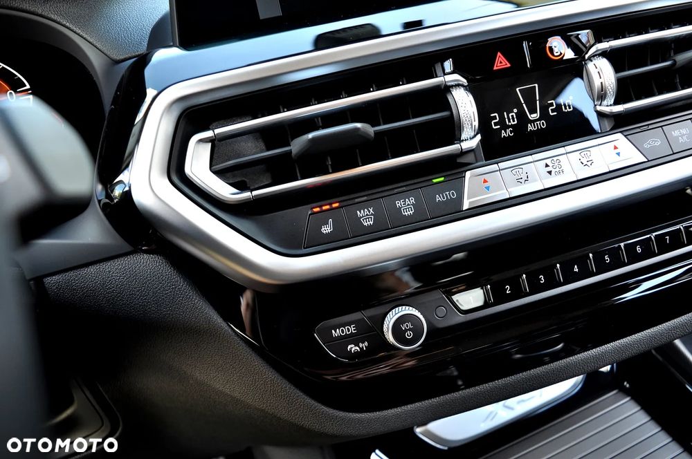 BMW X3 xDrive20i Luxury Line sport - 34