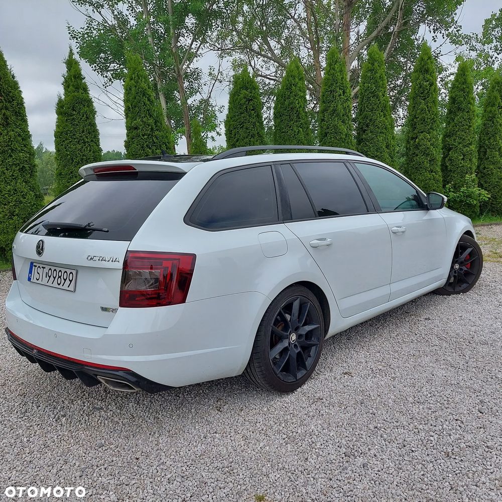 Skoda Octavia 2.0 TDI RS DSG - 6